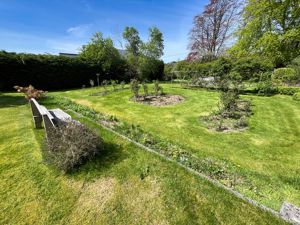 Photo 17- click for photo gallery